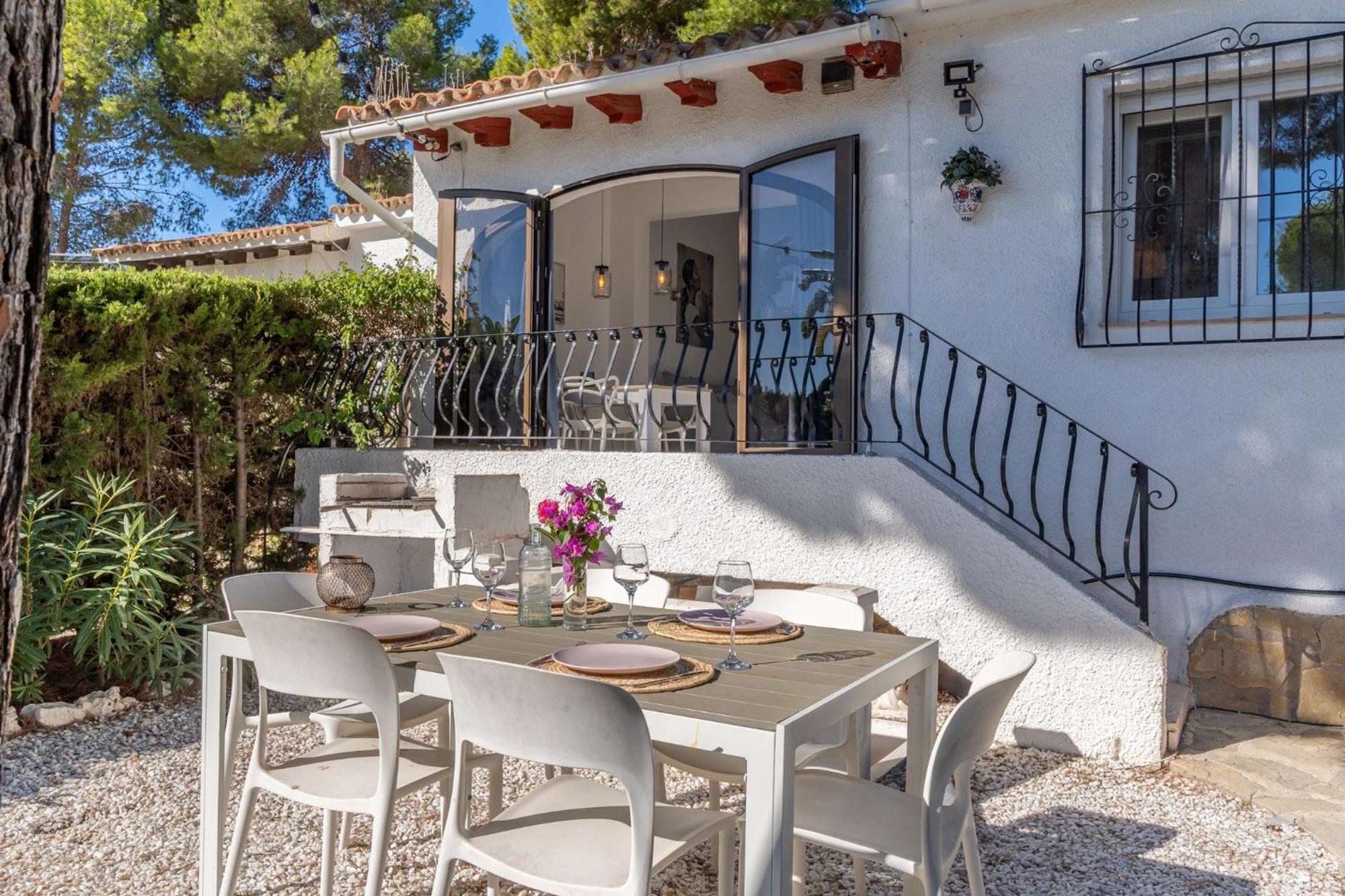 Bungalow Marquerite Moraira, 5 Minutes From Beach Teulada Ngoại thất bức ảnh
